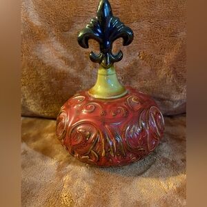 Fleur-de-Lis Decor, source unknown on brand, Res Brown and tan